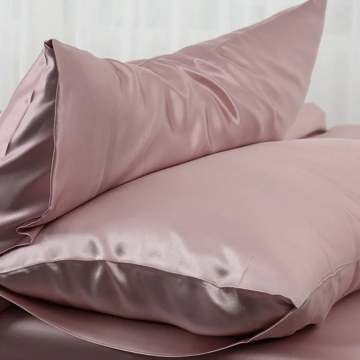 100% Mulberry Silk Pillowcase – Gentle on Skin and Hair
