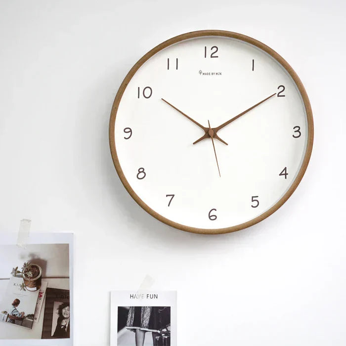 Elegant, Silent Wall Clock – For a Calm, Stylish Interior Finish