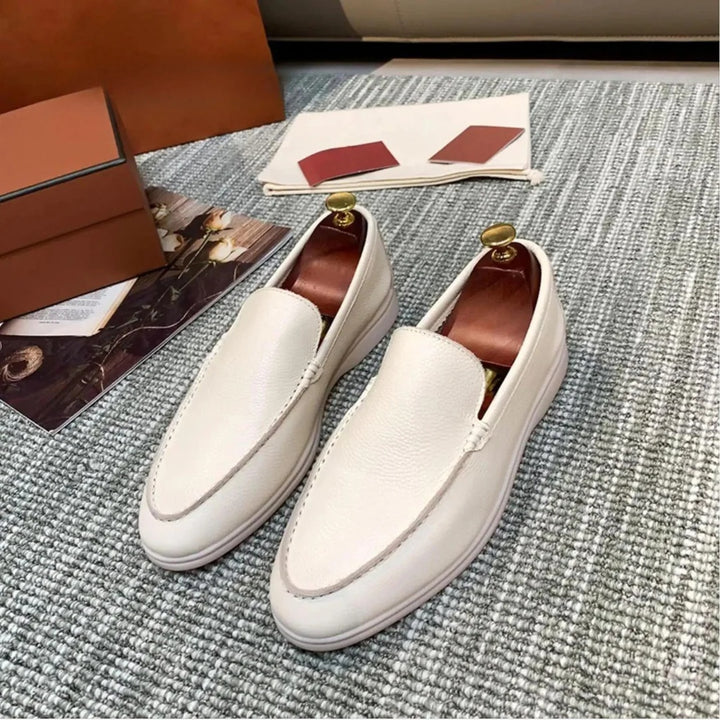 Ladies & Gentlemen Loafers – Elegant All-Round Style