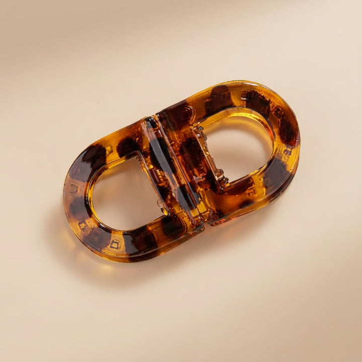 Magnetic hair clip with flat grip – comfortable, bump-free hold