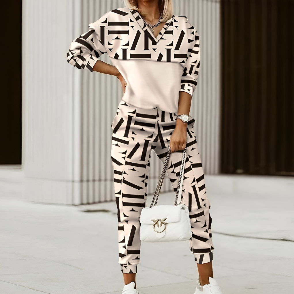 Women’s Tracksuit Set