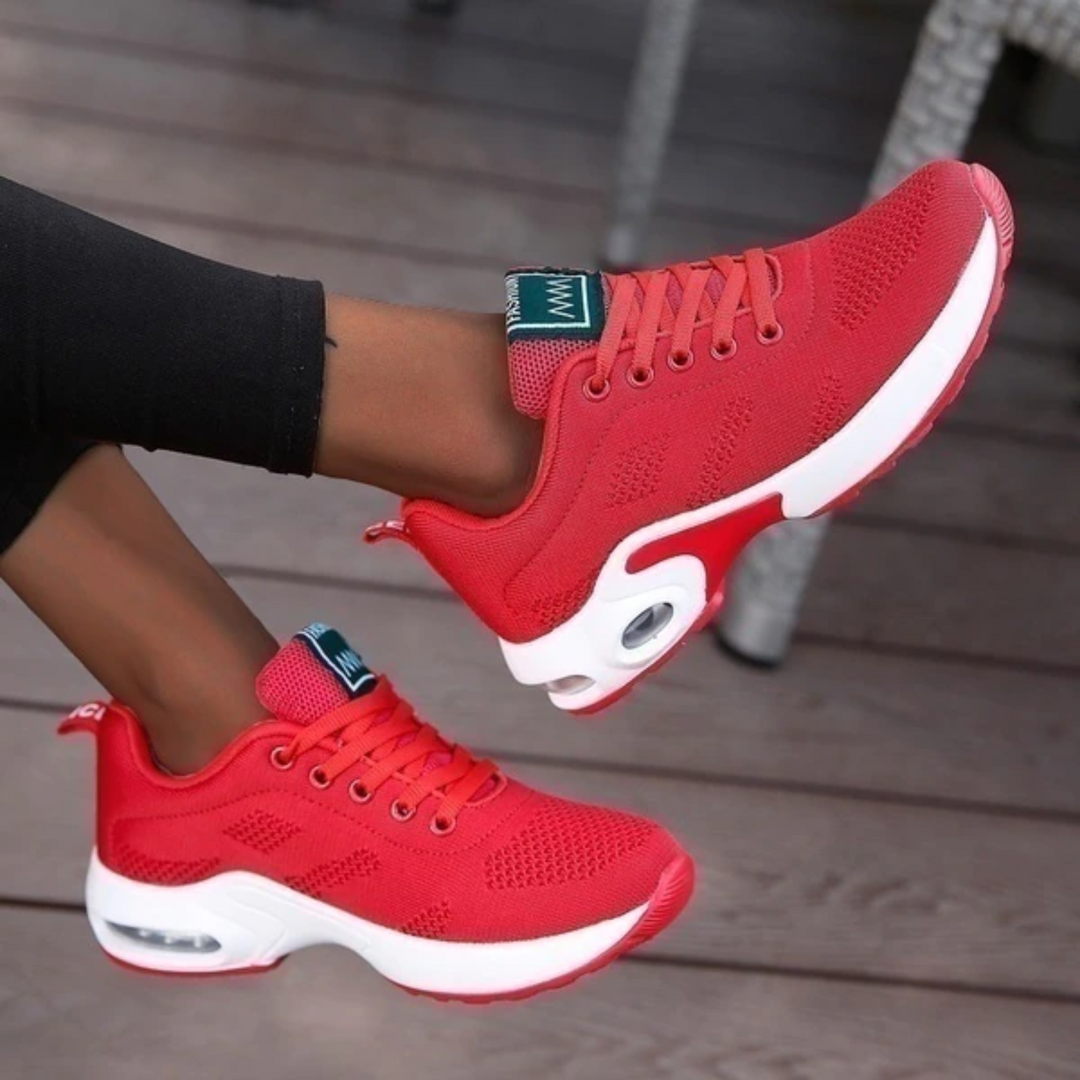 Lightweight orthopaedic women's trainers with breathable mesh and cushioned sole