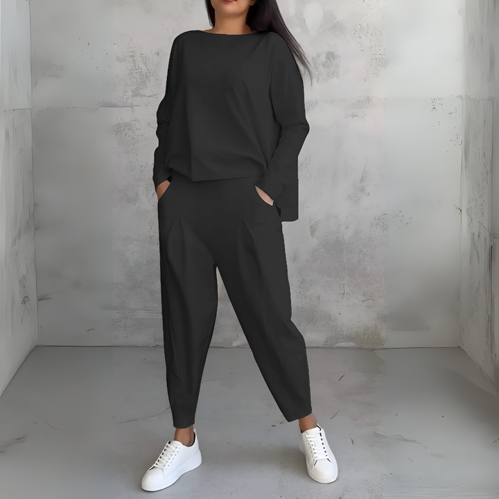 Two-Piece Leisure Suit with Round Neck and Long Sleeves