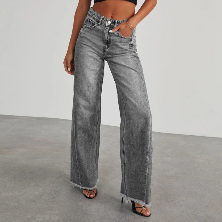 Women's Wide-Leg Jeans with Bold Frayed Hem