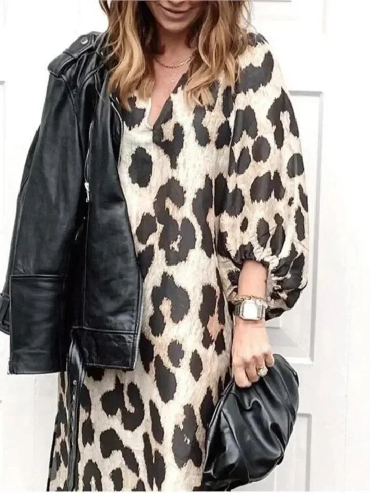 Linda – Elegant Leopard Print Dress