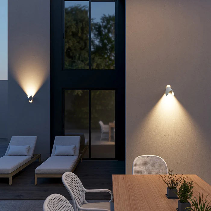 Adjustable Up-Down LED Wall Light – Warm Ambient Light, Modern Design