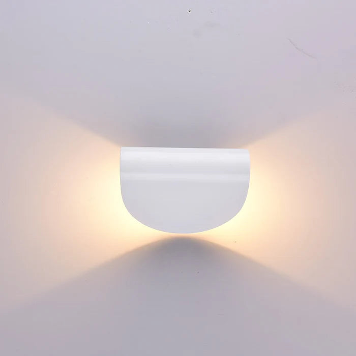 Adjustable Up-Down LED Wall Light – Warm Ambient Light, Modern Design