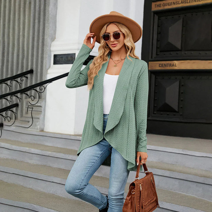 Aurora – Stylish Women's Cardigan for the Autumn Season