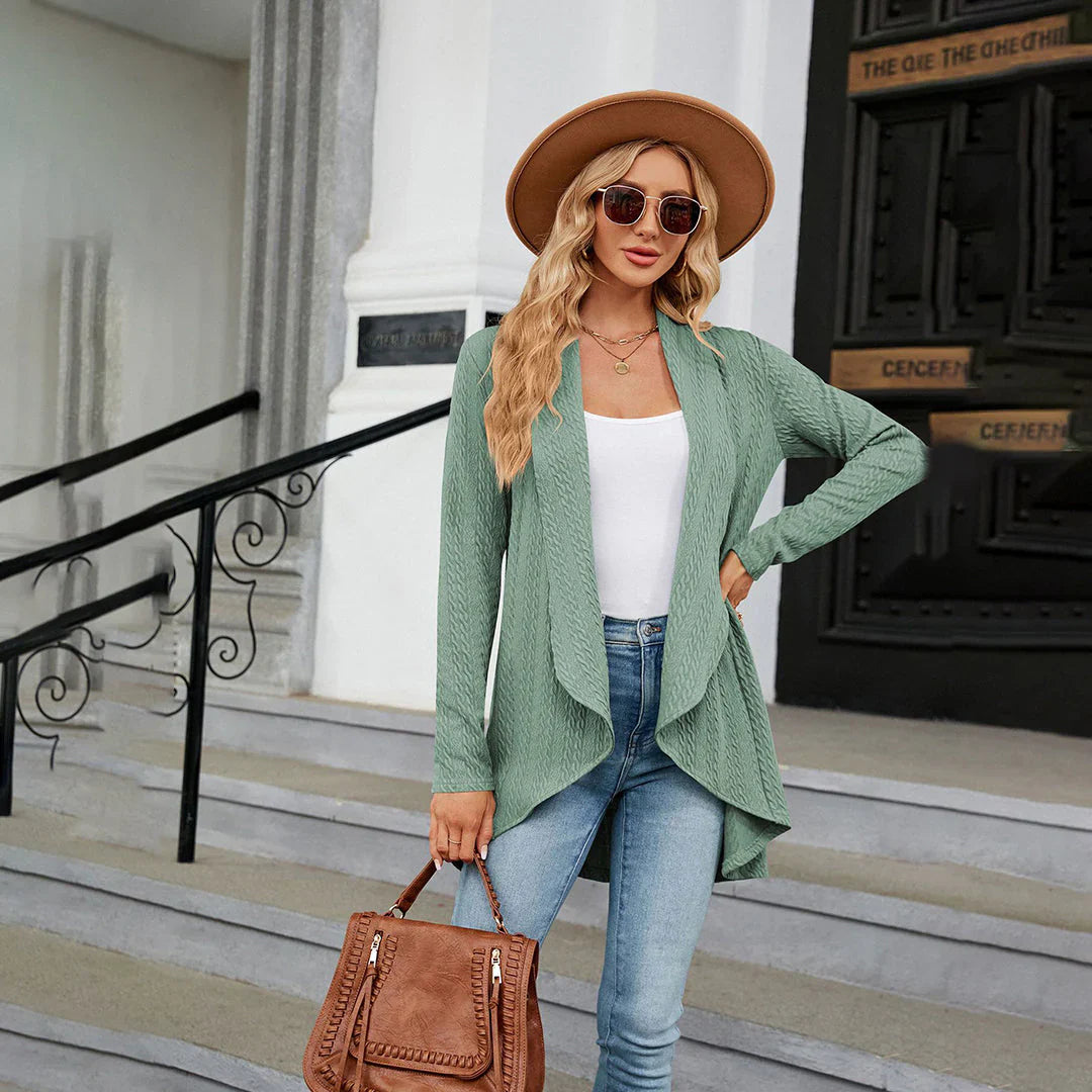 Aurora – Stylish Women's Cardigan for the Autumn Season