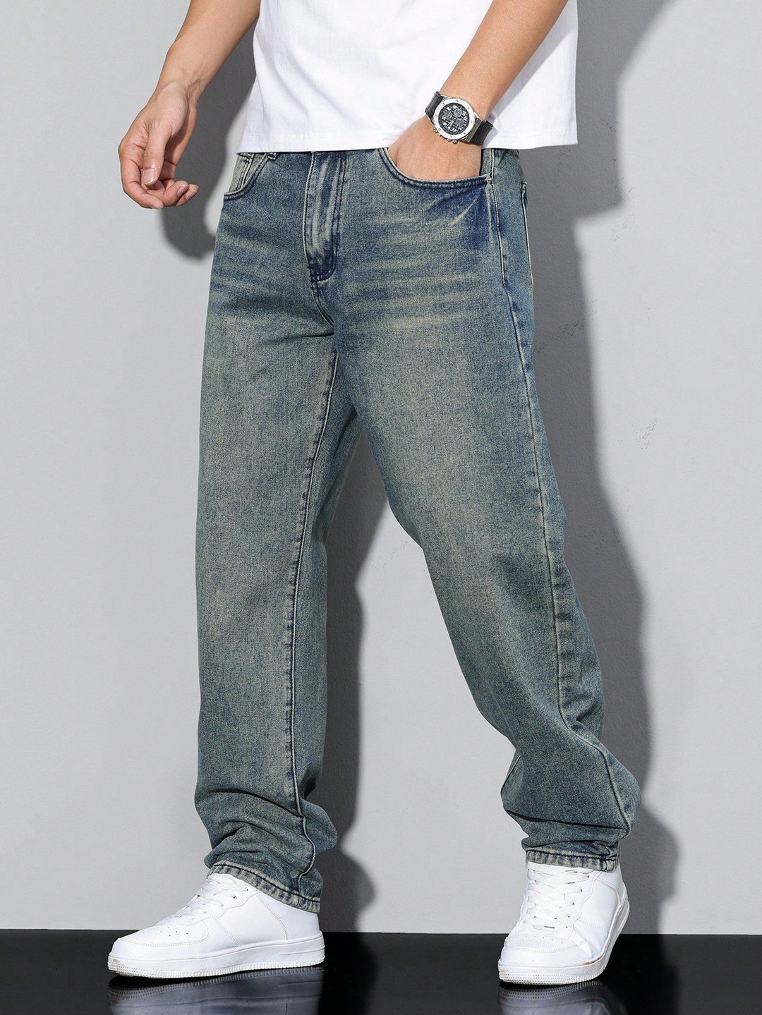 Baggy Jeans - Wide-Cut Denim Trousers in a Used Look