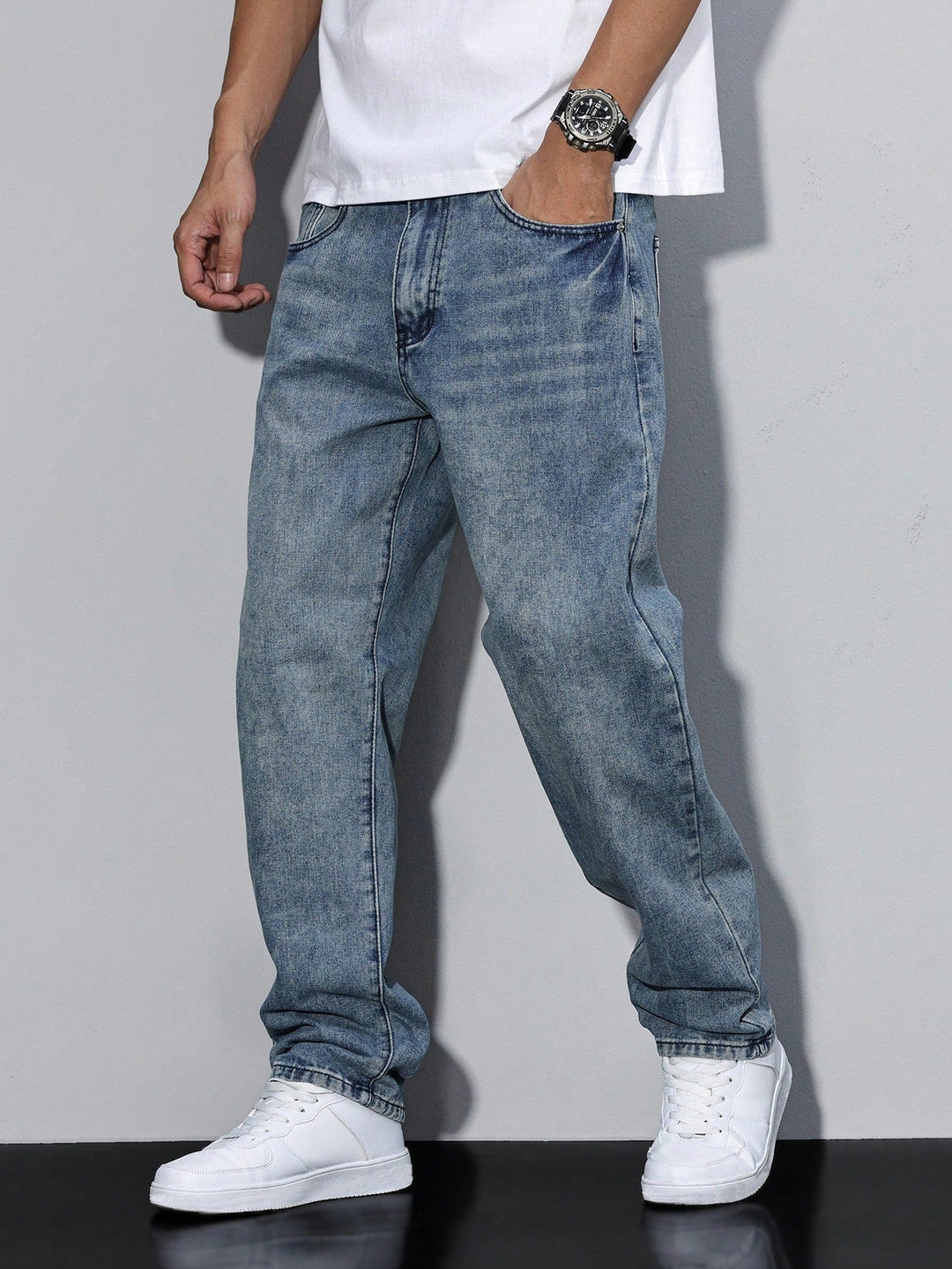 Baggy Jeans - Wide-Cut Denim Trousers in a Used Look