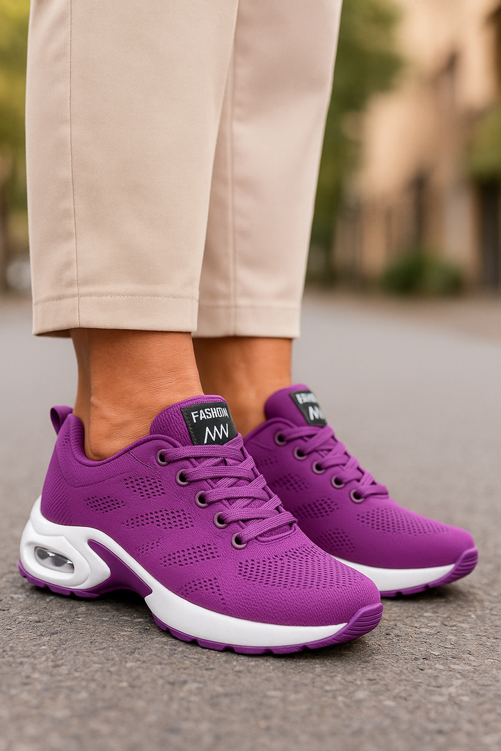 Orthopaedic pain-relief trainers – optimal comfort and arch support