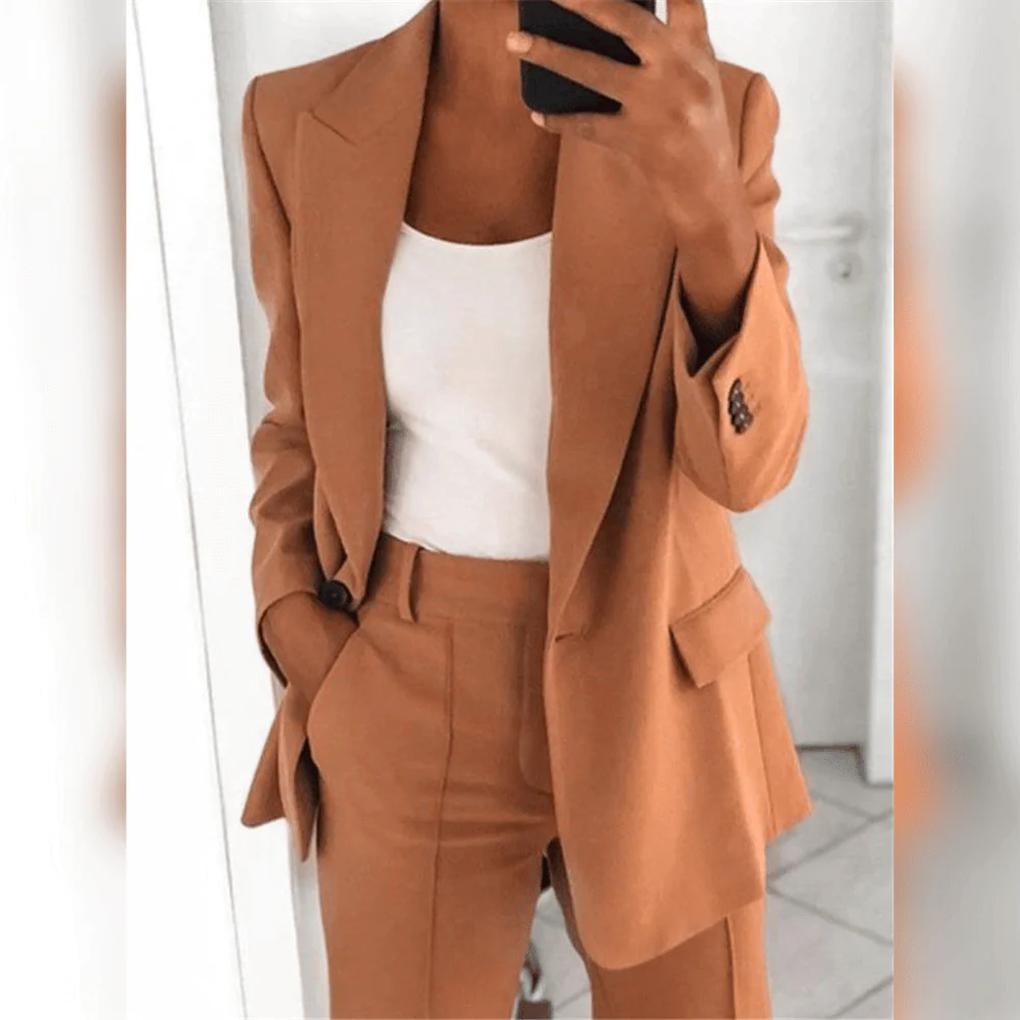 Elegant 2-Piece Women’s Suit Set – Polished Pair for Formal Looks