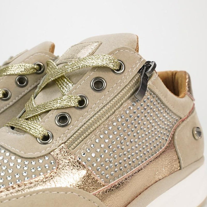 Women's comfort shoes with arch support and non-slip sole for everyday wear