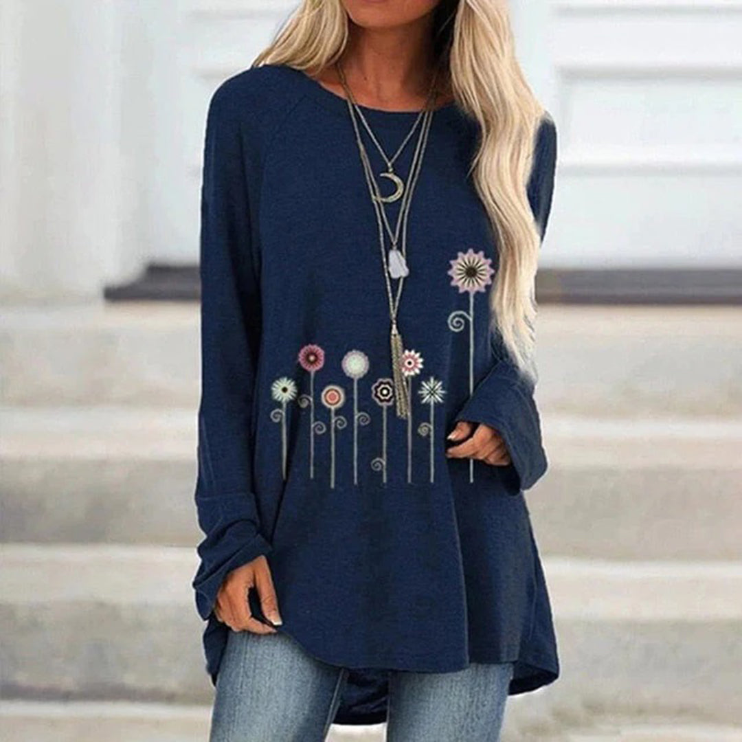 Sweatshirt with 3D Floral Embroidery Soft Texture Meets Subtle Elegance
