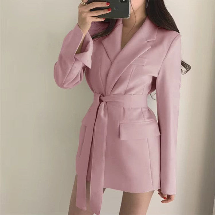 Women's Belted Blazer – Elegant Structure & Versatile Style