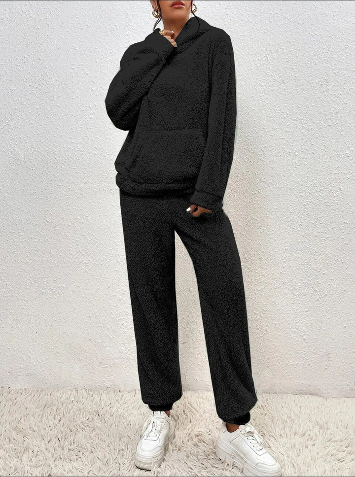 Ultra-Comfortable Teddy Hooded Housesuit Cozy Elegance for Relaxed Moments