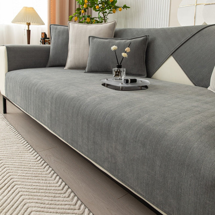 PristineCover – Keep Your Sofa Clean and Scratch-Free!