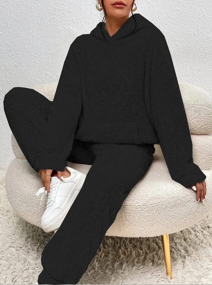 Ultra-Comfortable Teddy Hooded Housesuit Cozy Elegance for Relaxed Moments