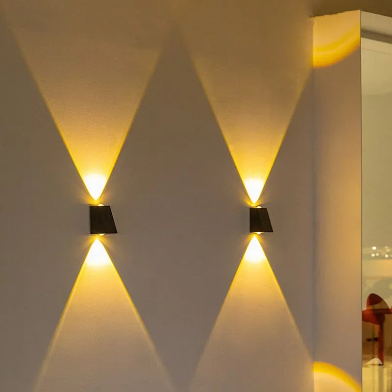 Solar Wall Light | Wireless & Automatic | IP65 Weatherproof