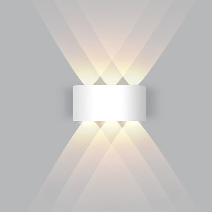 Waterproof LED Outdoor Wall Light – Slim Aluminium, Energy-Saving