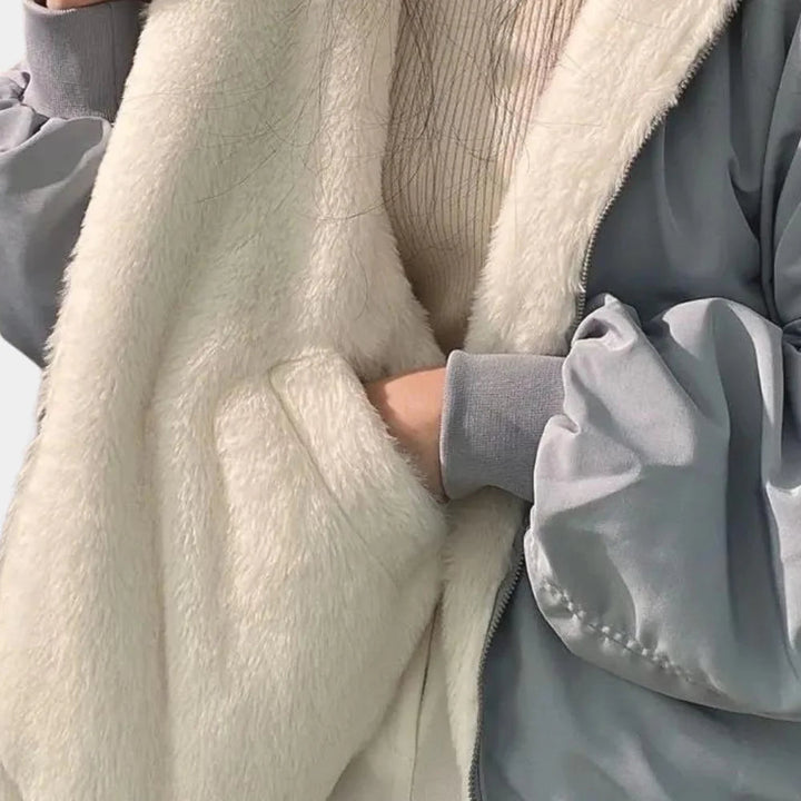 2-in-1 Women's Winter Coat with Hood Versatile Warmth and Style for Cold Weather