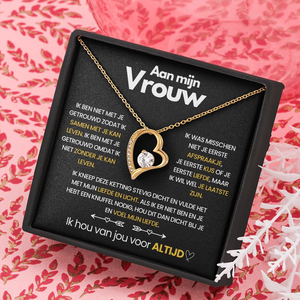 Pendant Necklace with Heart-Shaped Cubic Zirconia Stone - Ella