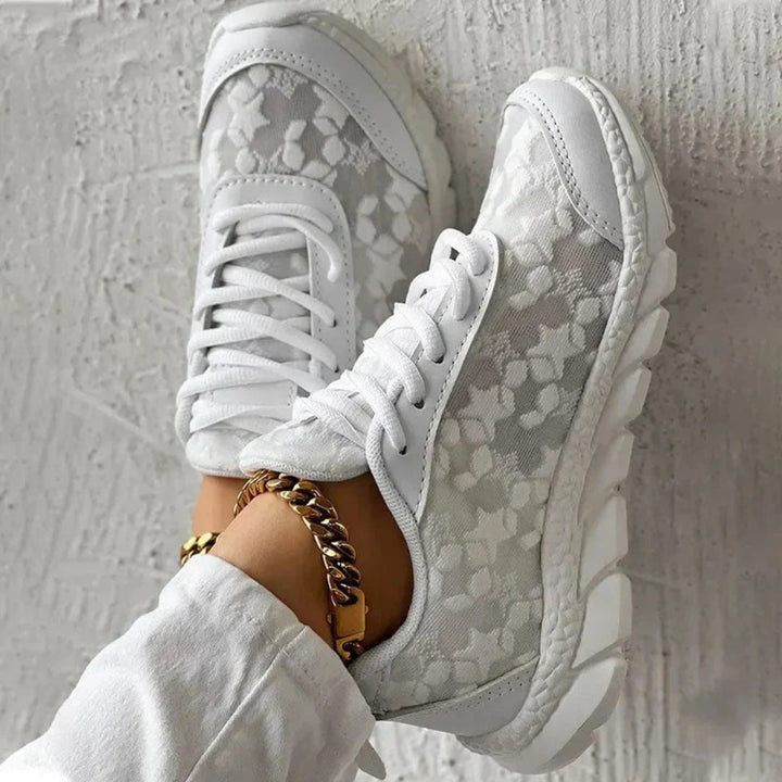 Women’s Breathable Star Pattern Lace Up Sneakers