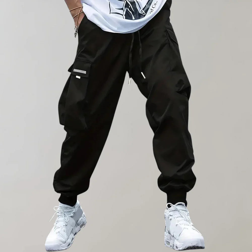 Stylish Cargo Pants for Men with a Comfortable Fit and Functional Design
