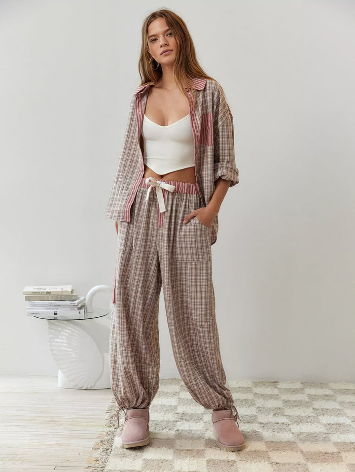 Women's pyjama set with button-up shirt and trousers with elasticated waist