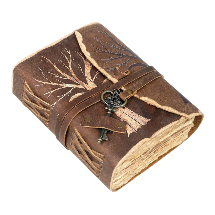 Handmade Vintage Notebook with Leather Look and Lock Closure – For Creative Minds
