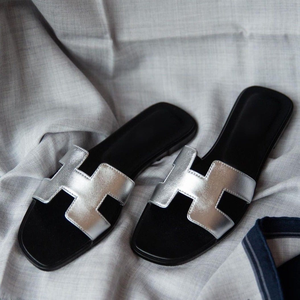 Luxurious and Comfortable Slippers – Elegance and Comfort for Your Home