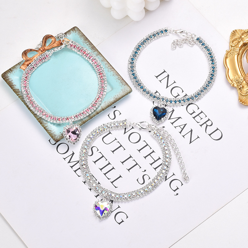 Luxury Cat | Luxury Crystal Cat Collar with Reflective Gem Heart Pendant