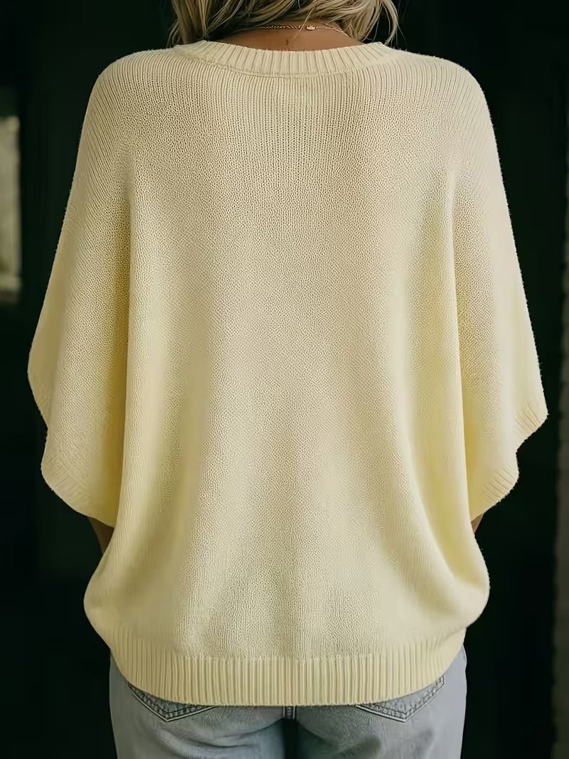 Casual Knit Top with Short Batwing Sleeves and Round Neckline