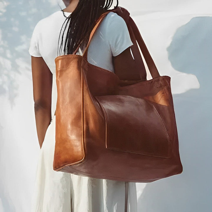 Luxury Leather Shoulder Bag for Elegant Occasions