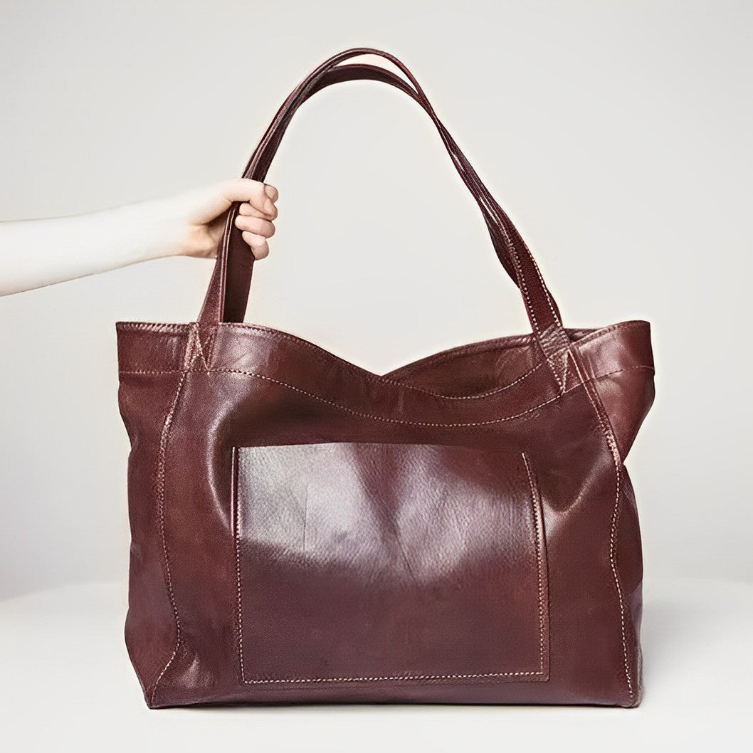 Luxury Leather Shoulder Bag for Elegant Occasions
