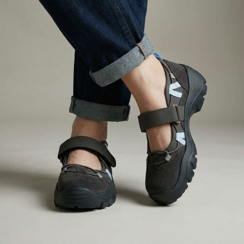 Women's comfort slippers with hook-and-loop strap | Lightweight slip-on shoes