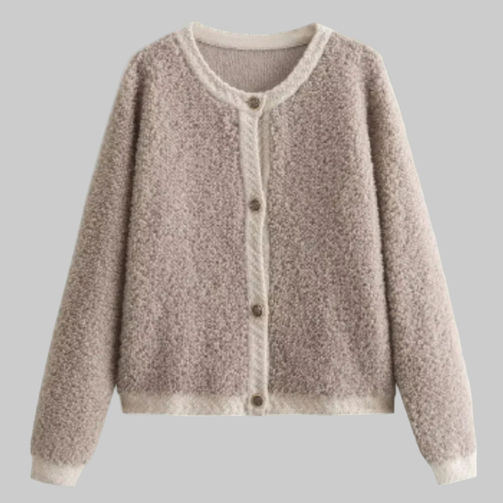 Women’s Button-Cardigan – Soft Layer with Statement Texture