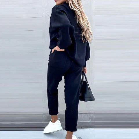 Ultra-Soft Loungewear Set | Comfy & Chill